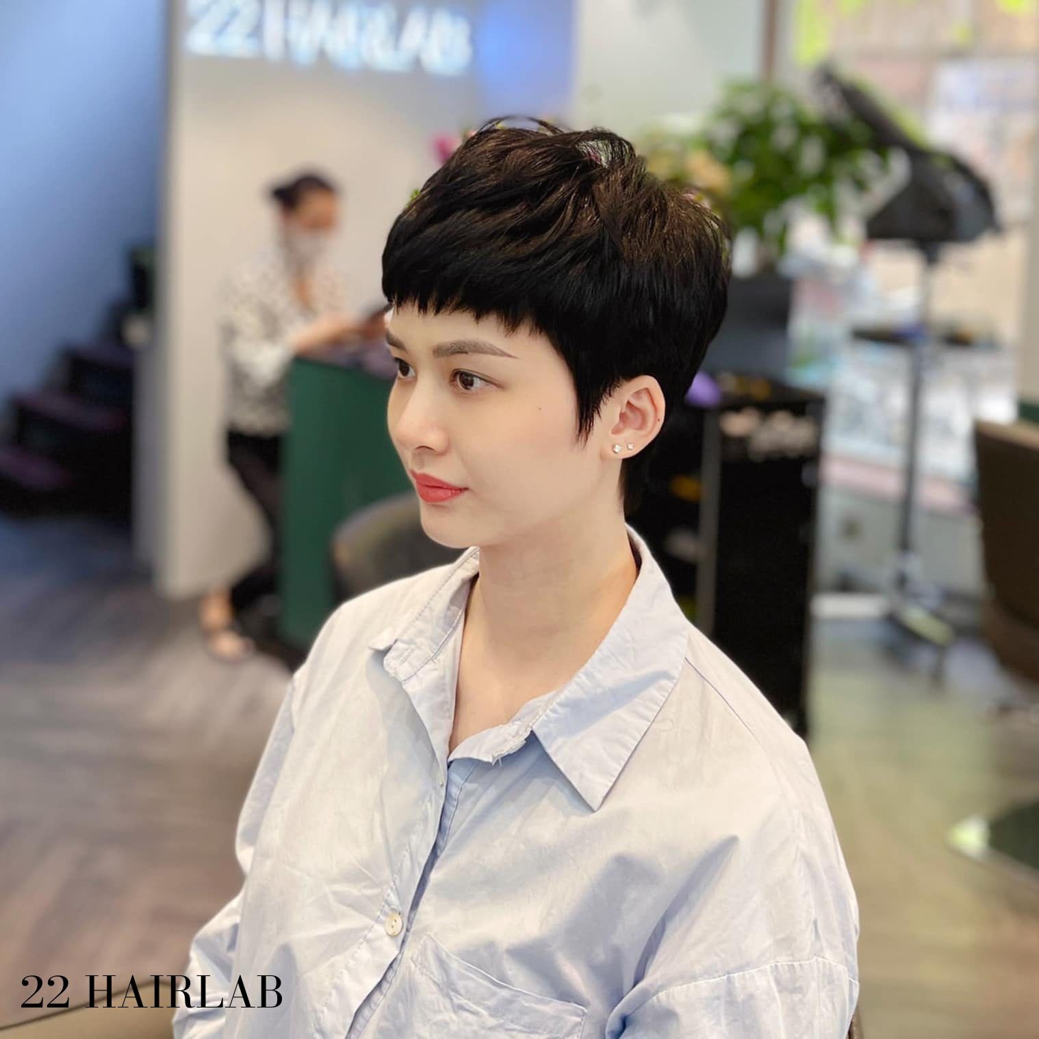 Thiết kế kiểu tóc theo phong cách Hàn Quốc đẳng cấp tại 22 Hairlab. Hãy để đội ngũ chuyên gia của 22 Hairlab tạo ra cho bạn một mái tóc đầy cá tính và nổi bật.